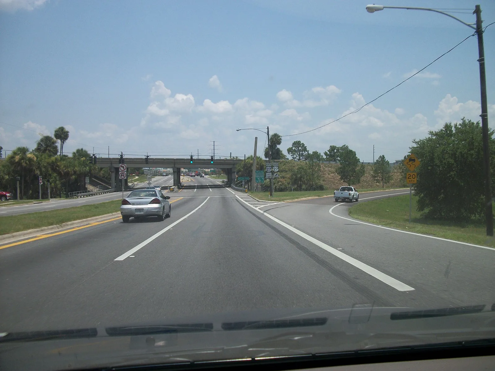 Eastbound State Road 50, which runs through Clermont Heights, approaching the U.S. 27 interchange at the area's east end