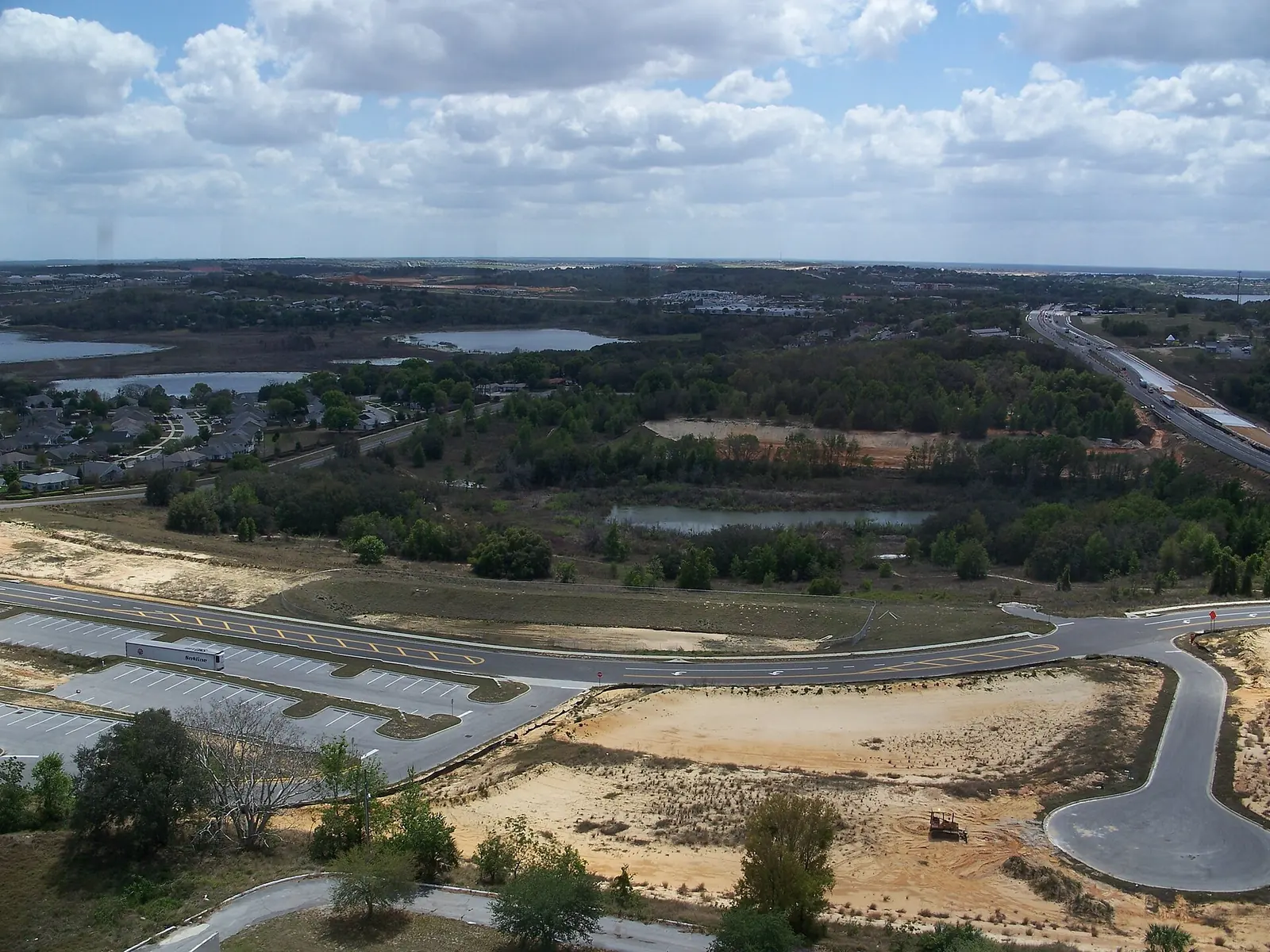 Looking south from the top of the Florida Citrus Tower, with U.S. 27 at right, toward State Road 50 and the southeast side of Clermont